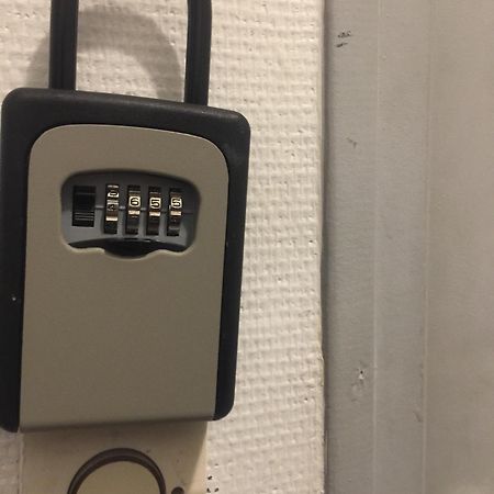 Studio Entier 1 Piece Et Salle De Bain Λιλ Εξωτερικό φωτογραφία