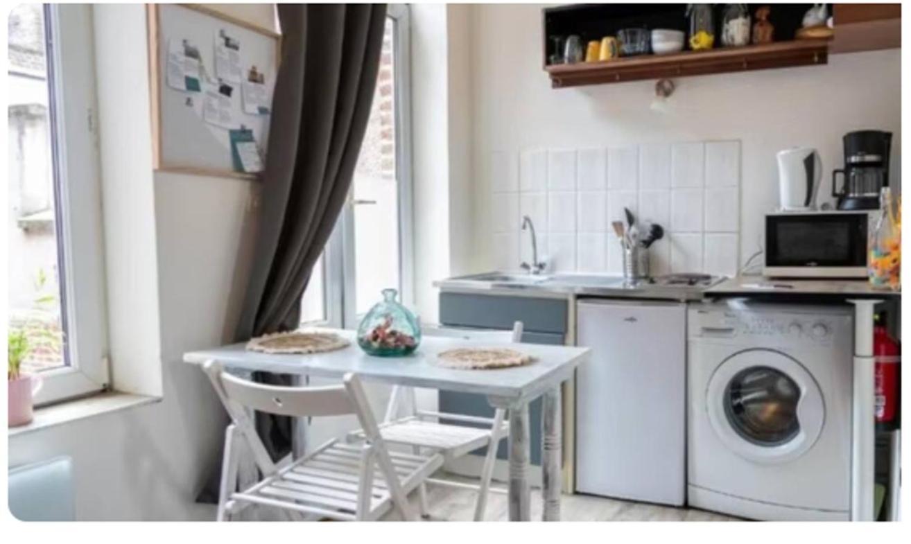Studio Entier 1 Piece Et Salle De Bain Λιλ Εξωτερικό φωτογραφία